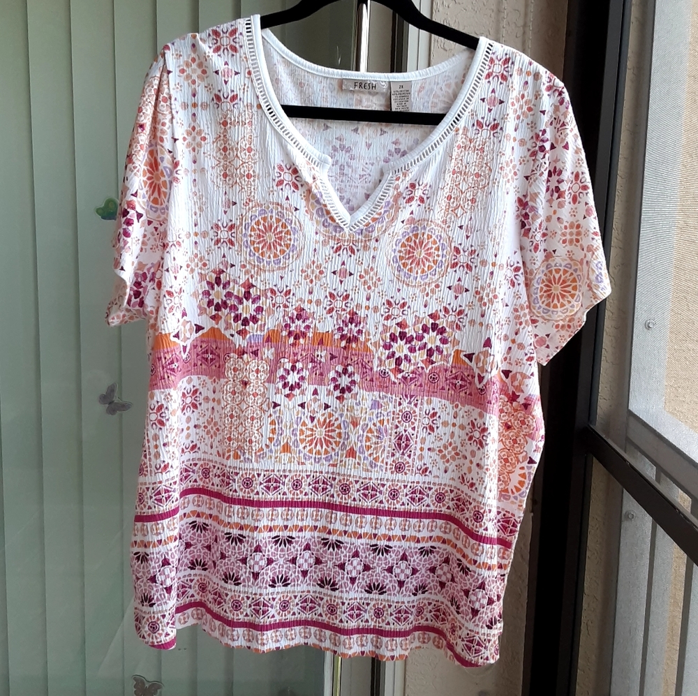 Fresh Nock Neckline, Short Sleeve Top, Size 2X